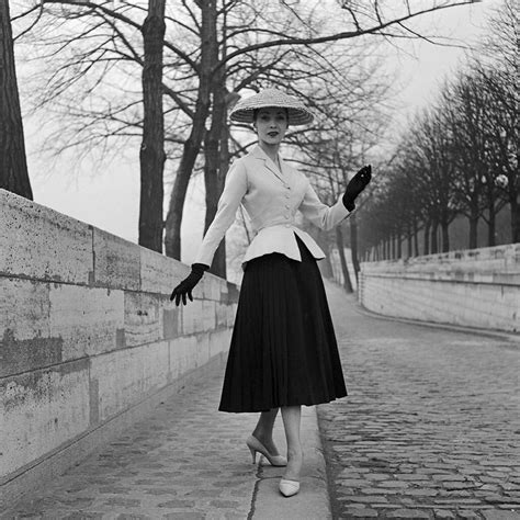 new look dior history|christian dior's new look 1947.